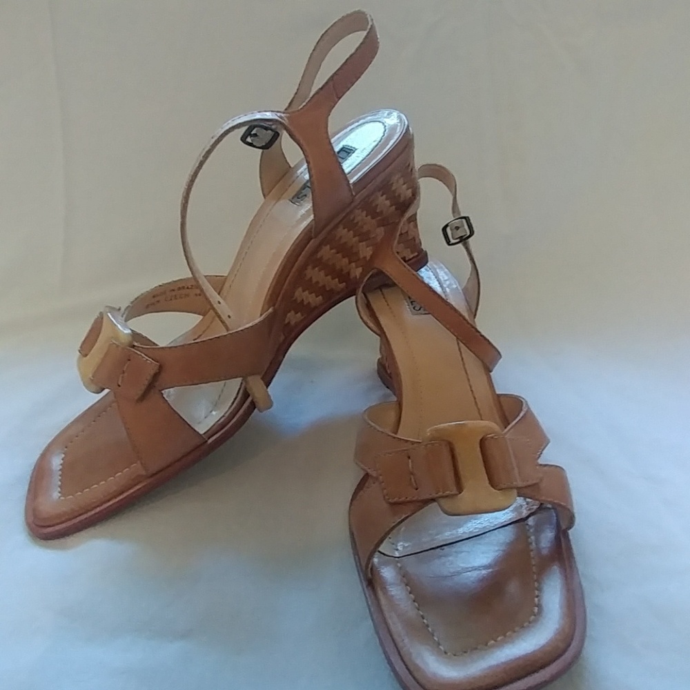 Nickels rattan straw wedges